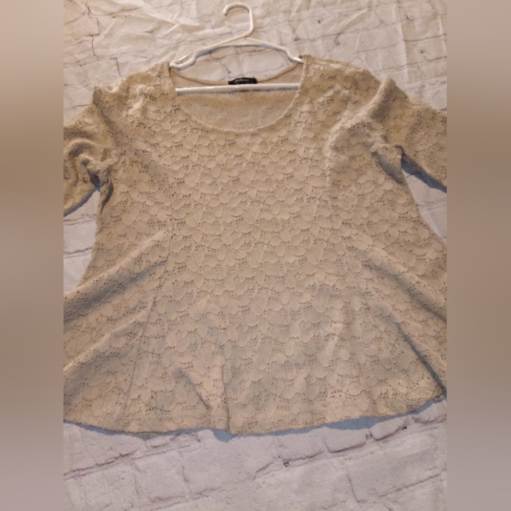 Lacie long sleeve flared top